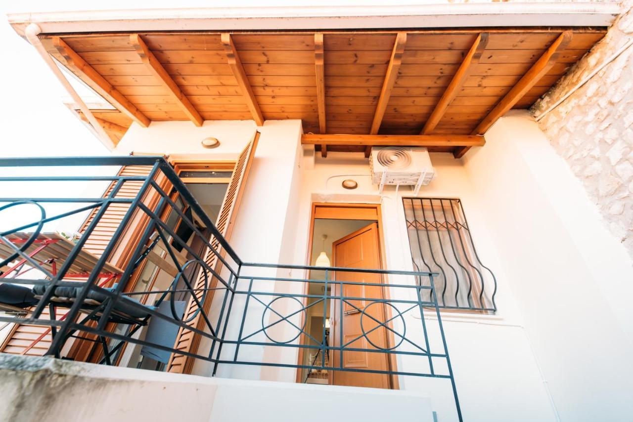 Appartamento Muses Old Town Ioannina 2 Esterno foto